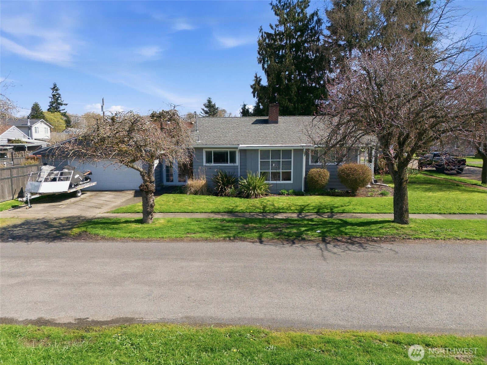 2748 Field St , Longview, WA 98632