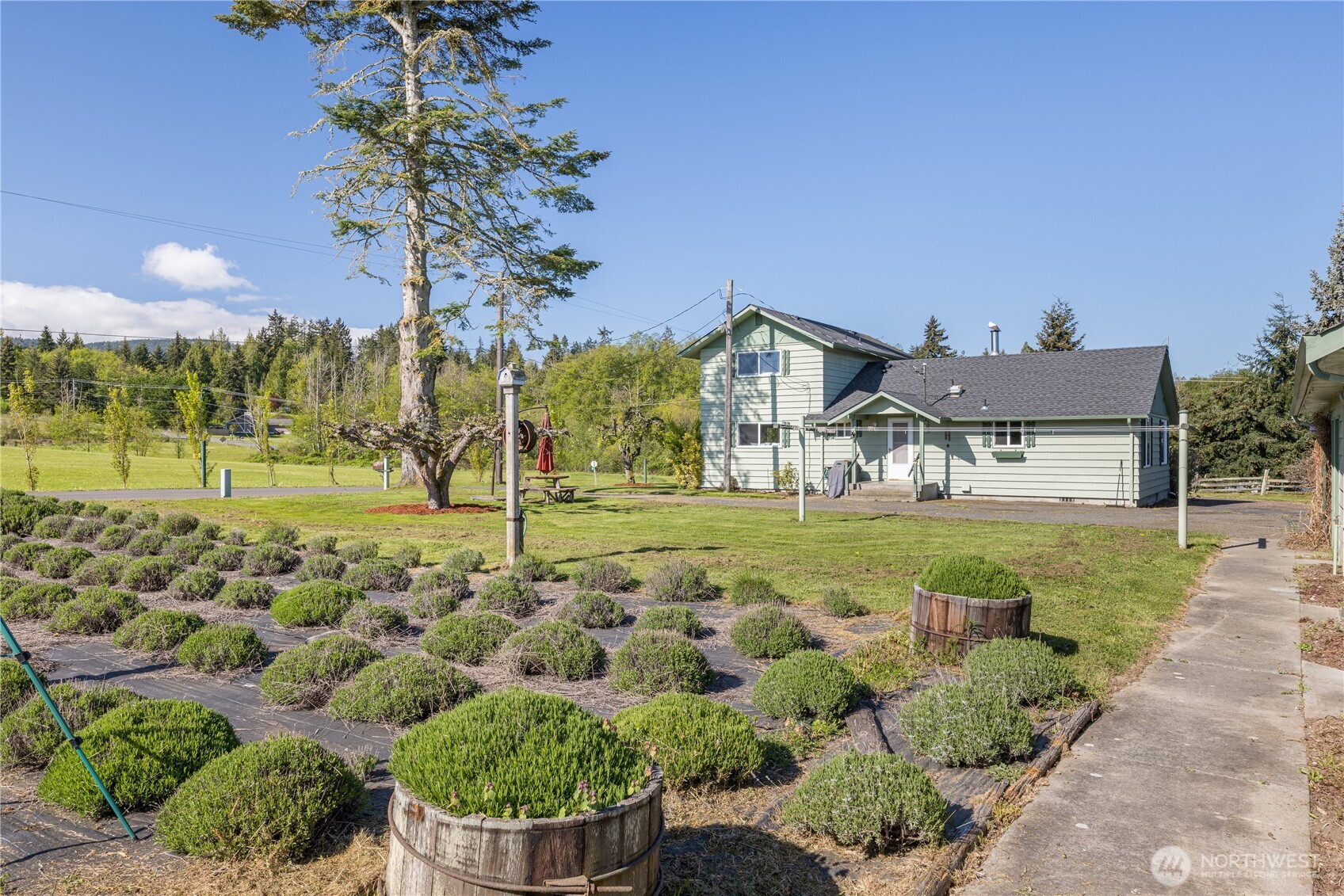 31 Brueckner Road , Sequim, WA 98382