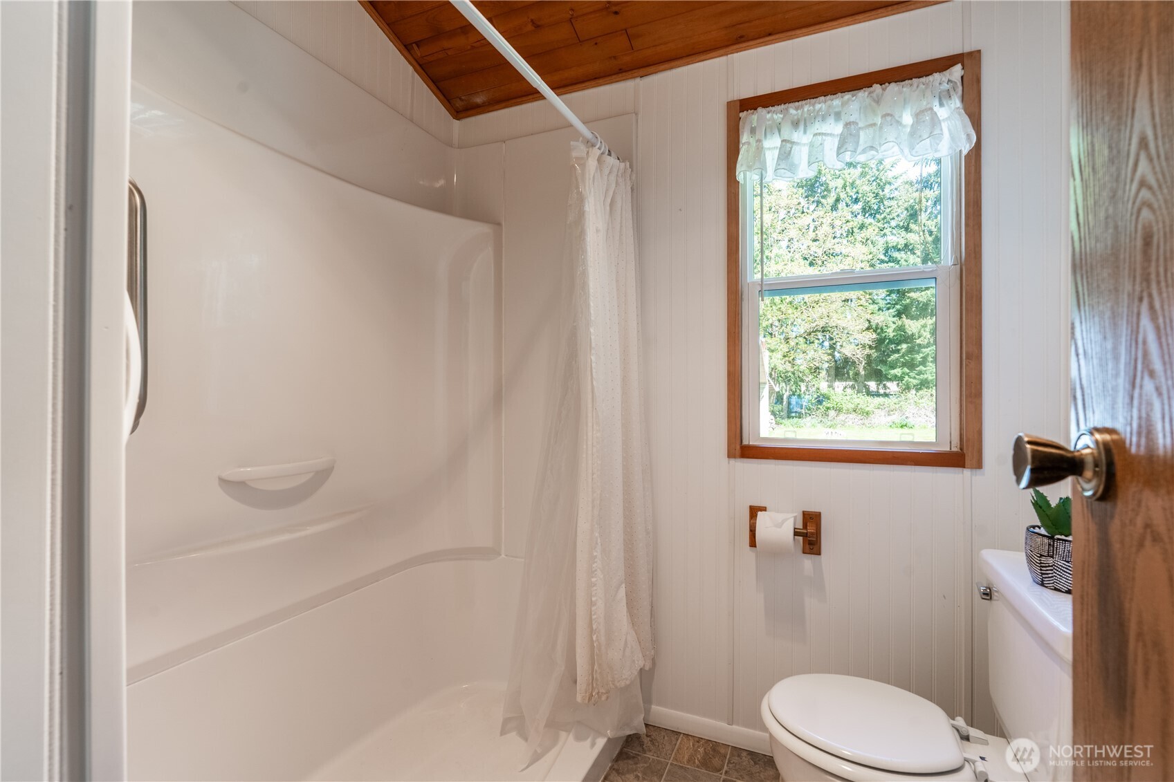 6713 128th Street E, Puyallup, WA 98373
