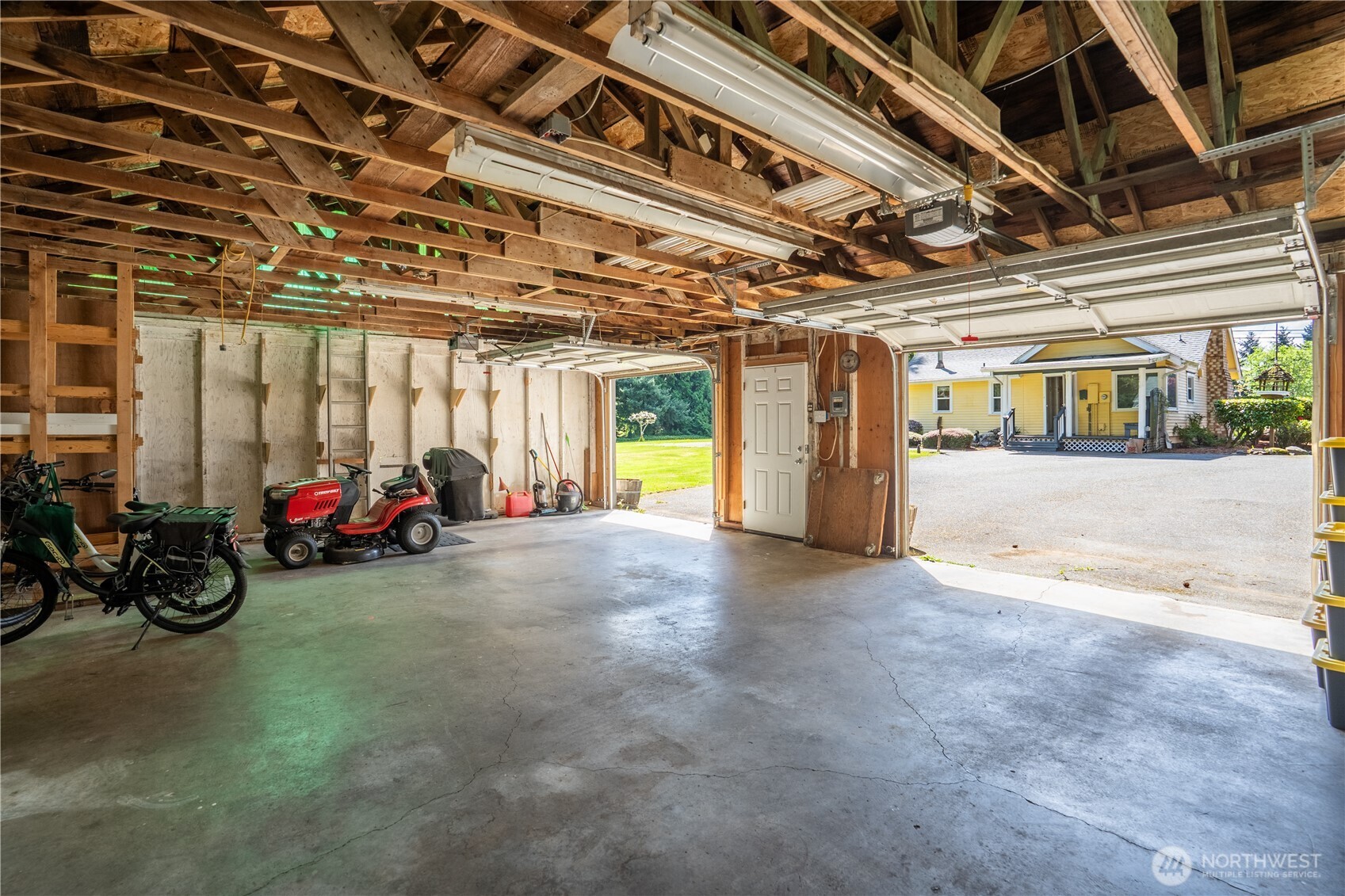 6713 128th Street E, Puyallup, WA 98373