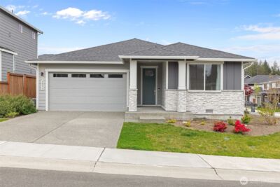 3621 SW Cardiff Street , Port Orchard, WA 98367