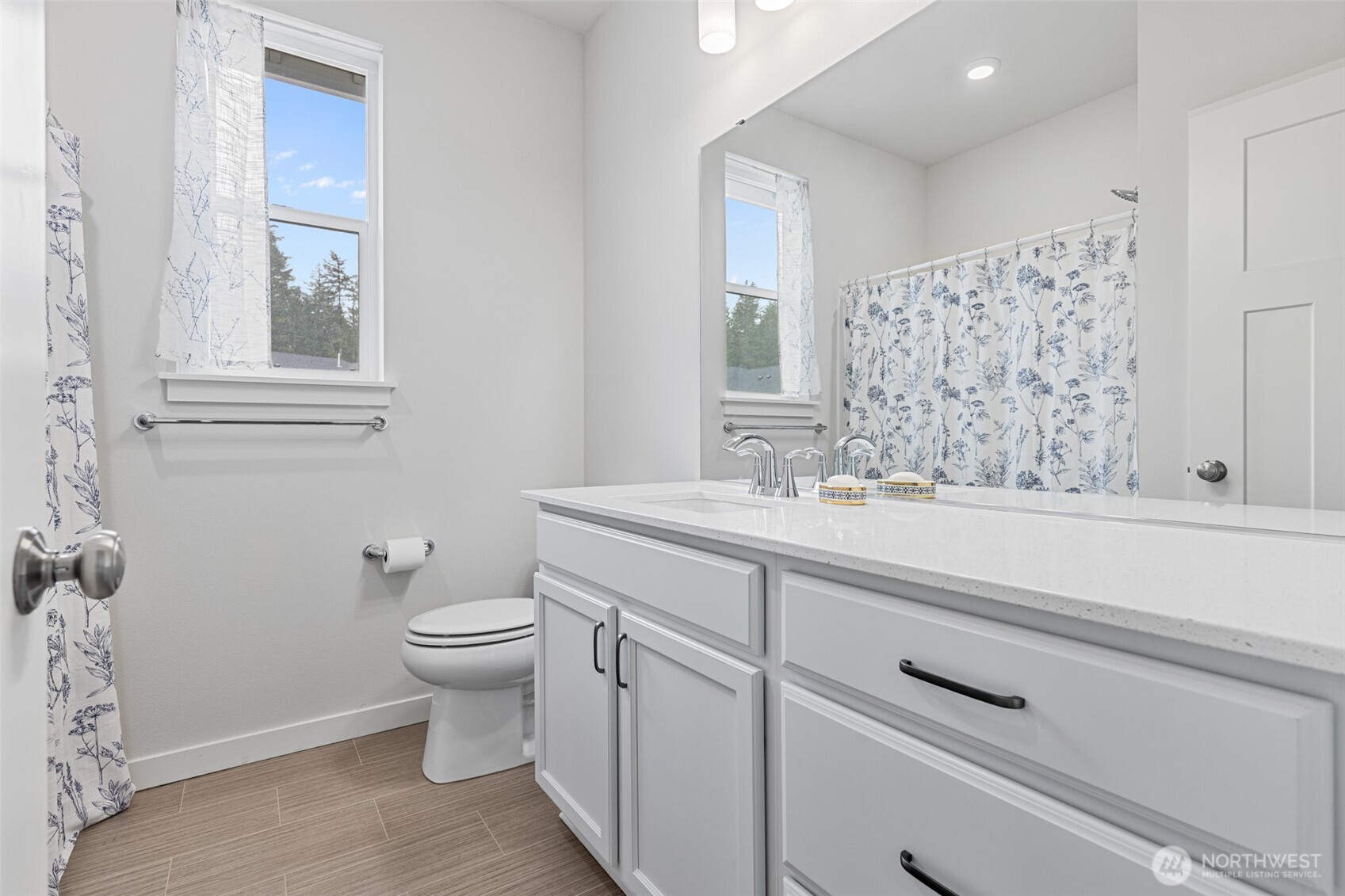3621 SW Cardiff Street , Port Orchard, WA 98367