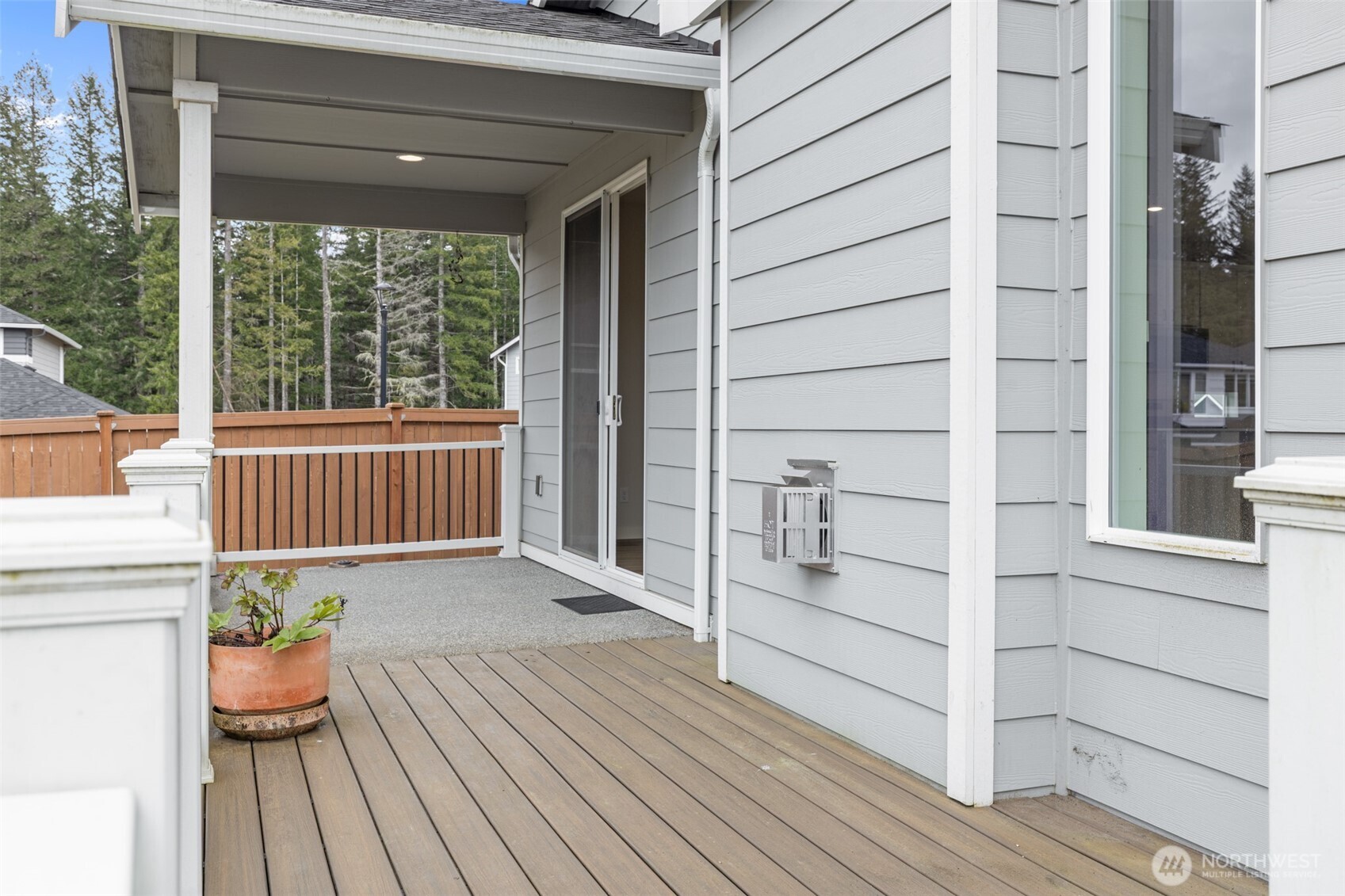 3621 SW Cardiff Street , Port Orchard, WA 98367