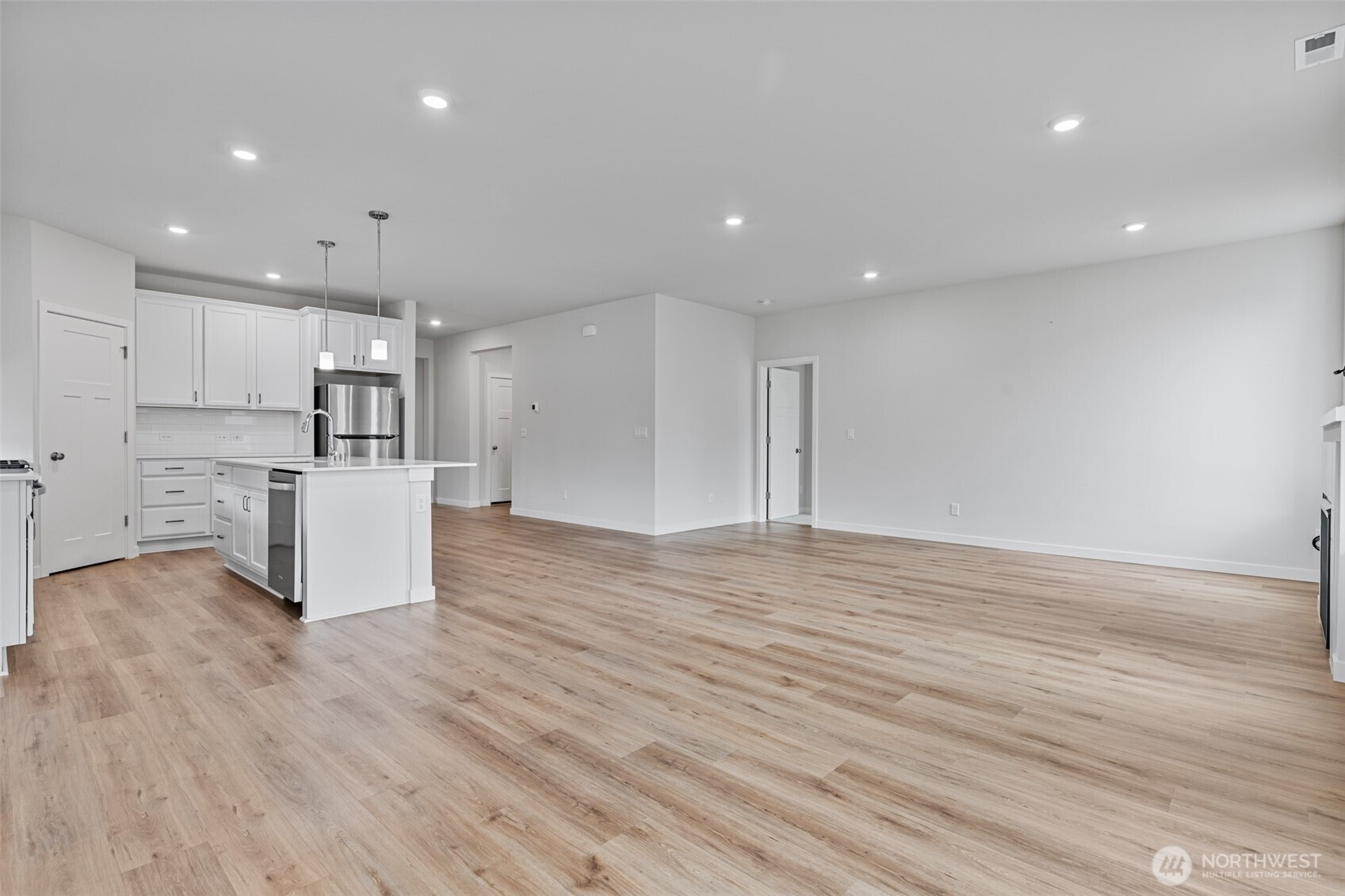 3621 SW Cardiff Street , Port Orchard, WA 98367