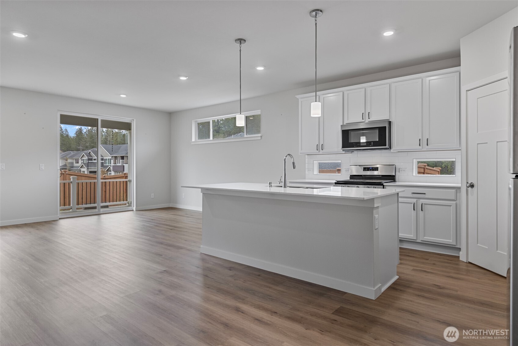 3621 SW Cardiff Street , Port Orchard, WA 98367
