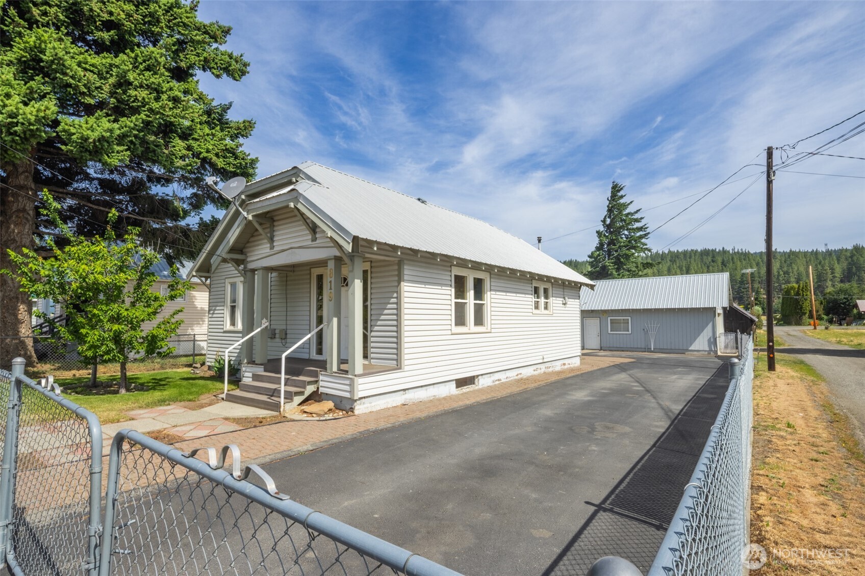 819 1st Street , Cle Elum, WA 98922