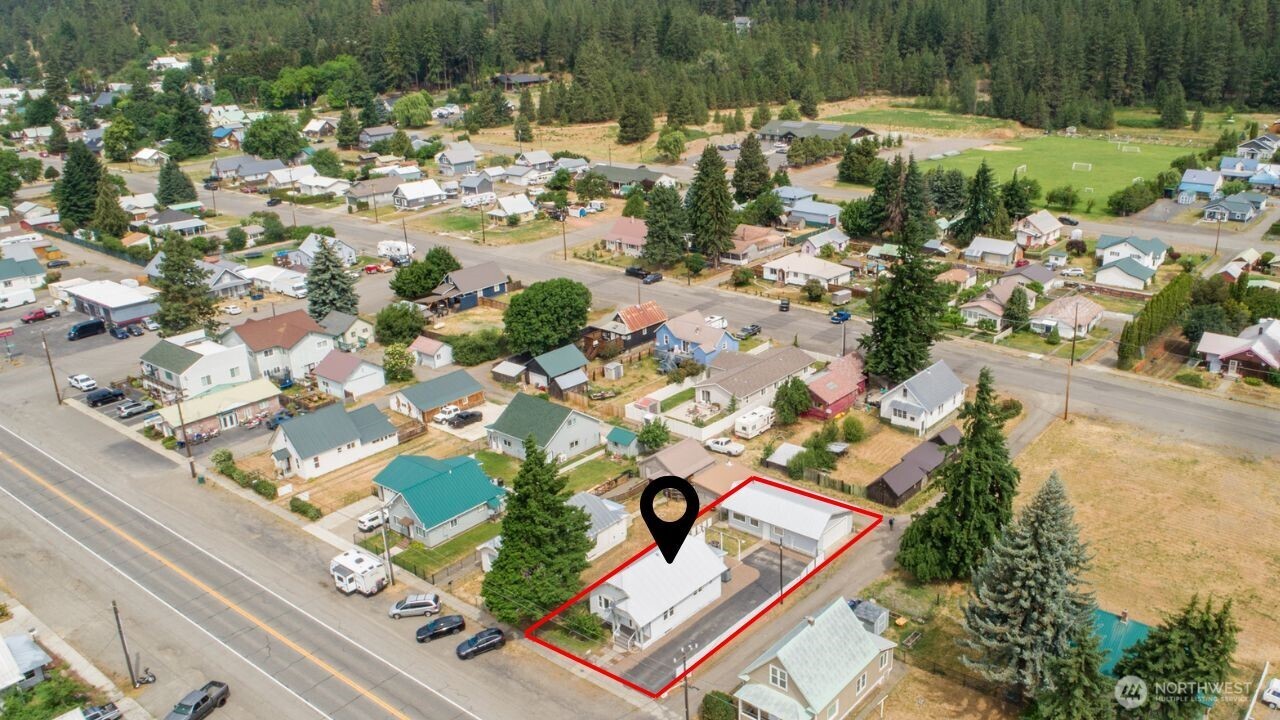 819 1st Street , Cle Elum, WA 98922
