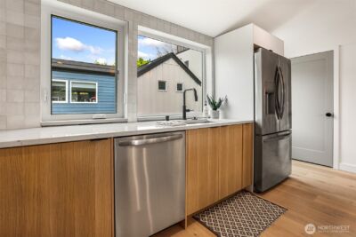 6505 19th Avenue NW, Seattle, WA 98117 - Photo 11
