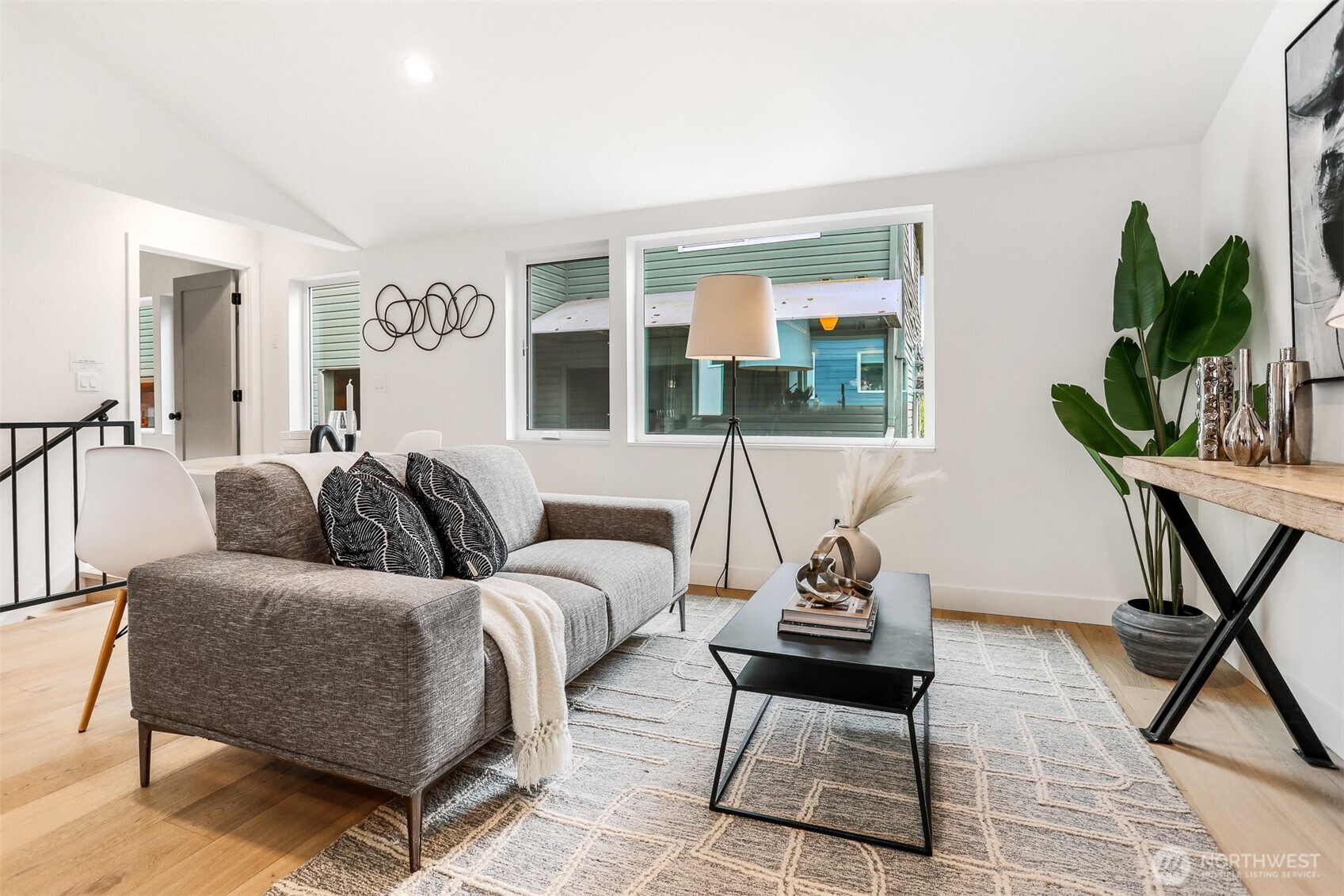 6505 19th Avenue NW, Seattle, WA 98117