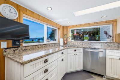 6502 E State Route 106 , Union, WA 98592 - Photo 21