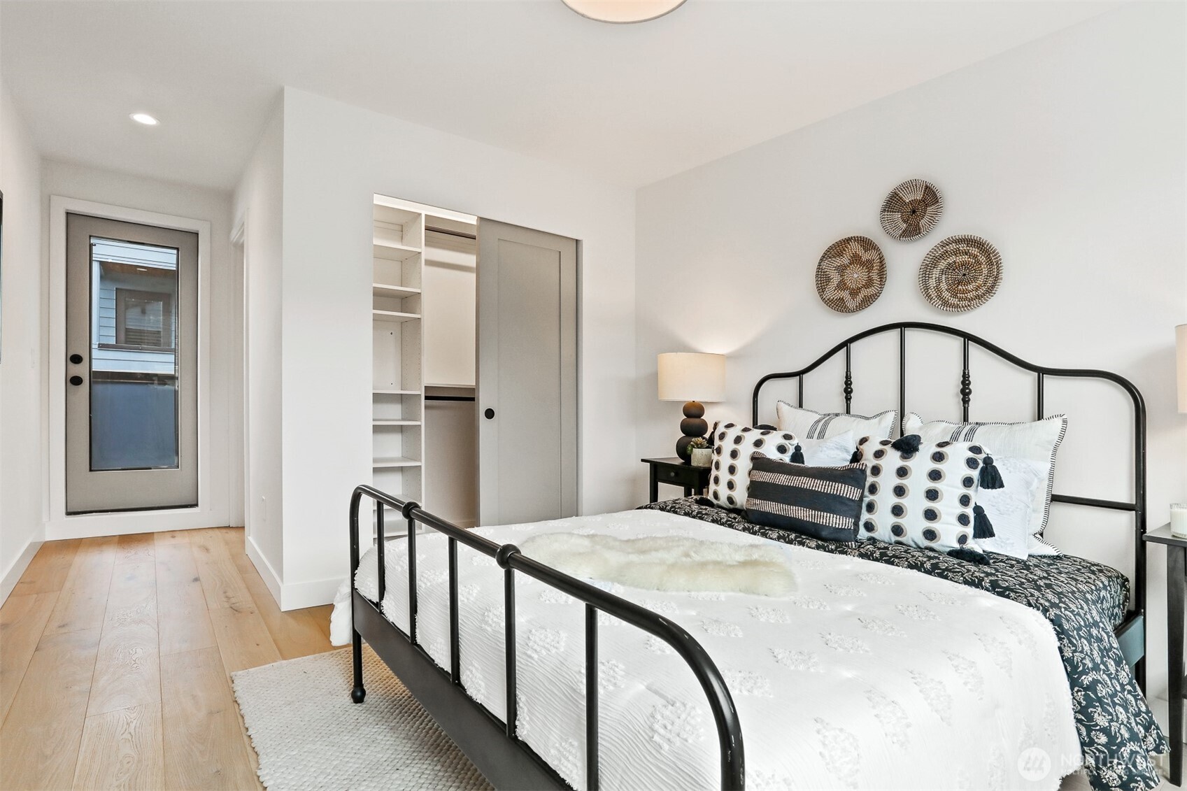 6507 19th Avenue NW, Seattle, WA 98117