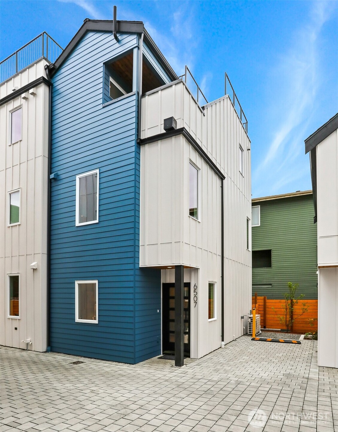 6507 19th Avenue NW, Seattle, WA 98117