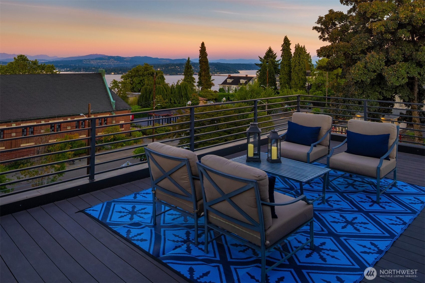 928 34th Avenue , Seattle, WA 98122
