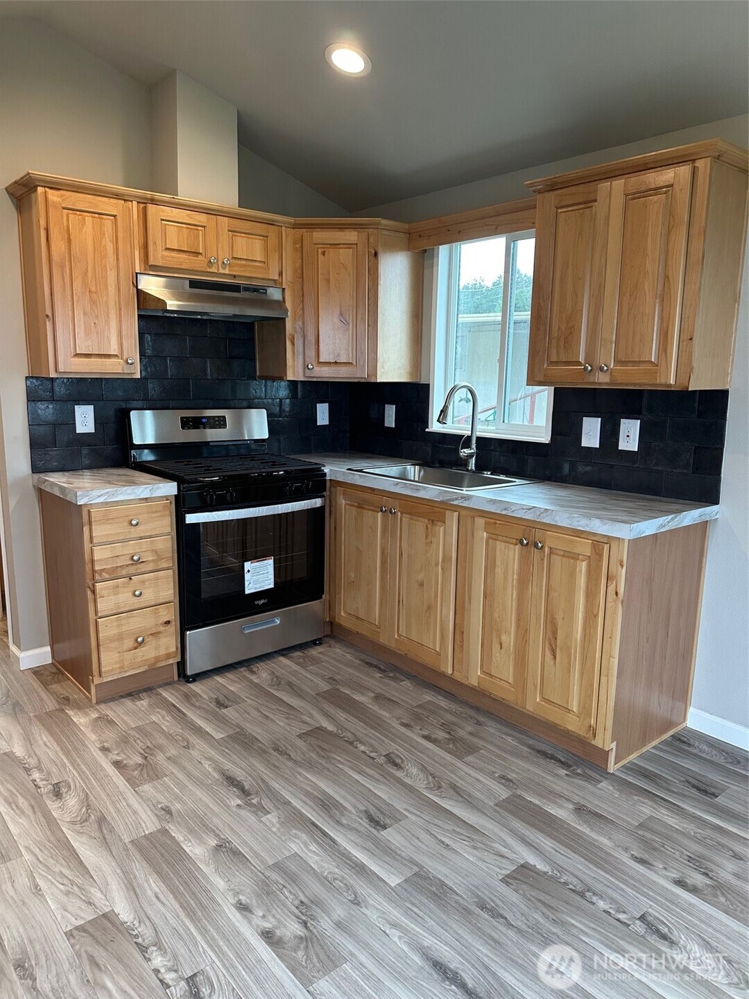 1323 S McDonald Street , Port Angeles, WA 98363