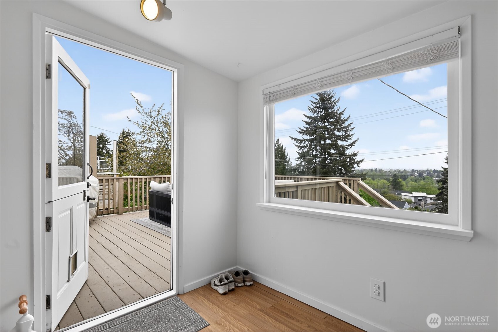 7310 30th Avenue SW, Seattle, WA 98126
