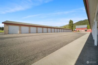 18630 Beaver Valley Road , Leavenworth, WA 98826 - Photo 11