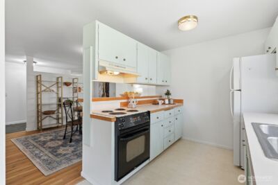 14563 167th Place SE, Renton, WA 98059 - Photo 8