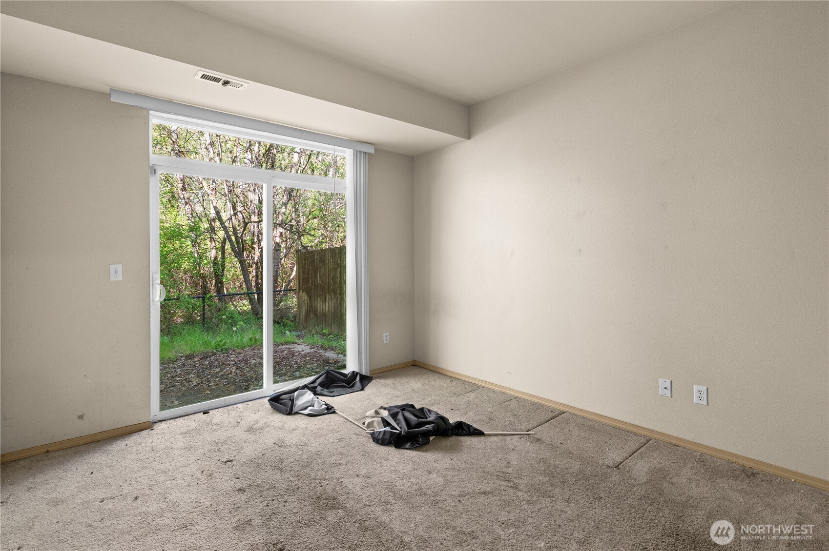 11542 6th Avenue E, Tacoma, WA 98445-8083