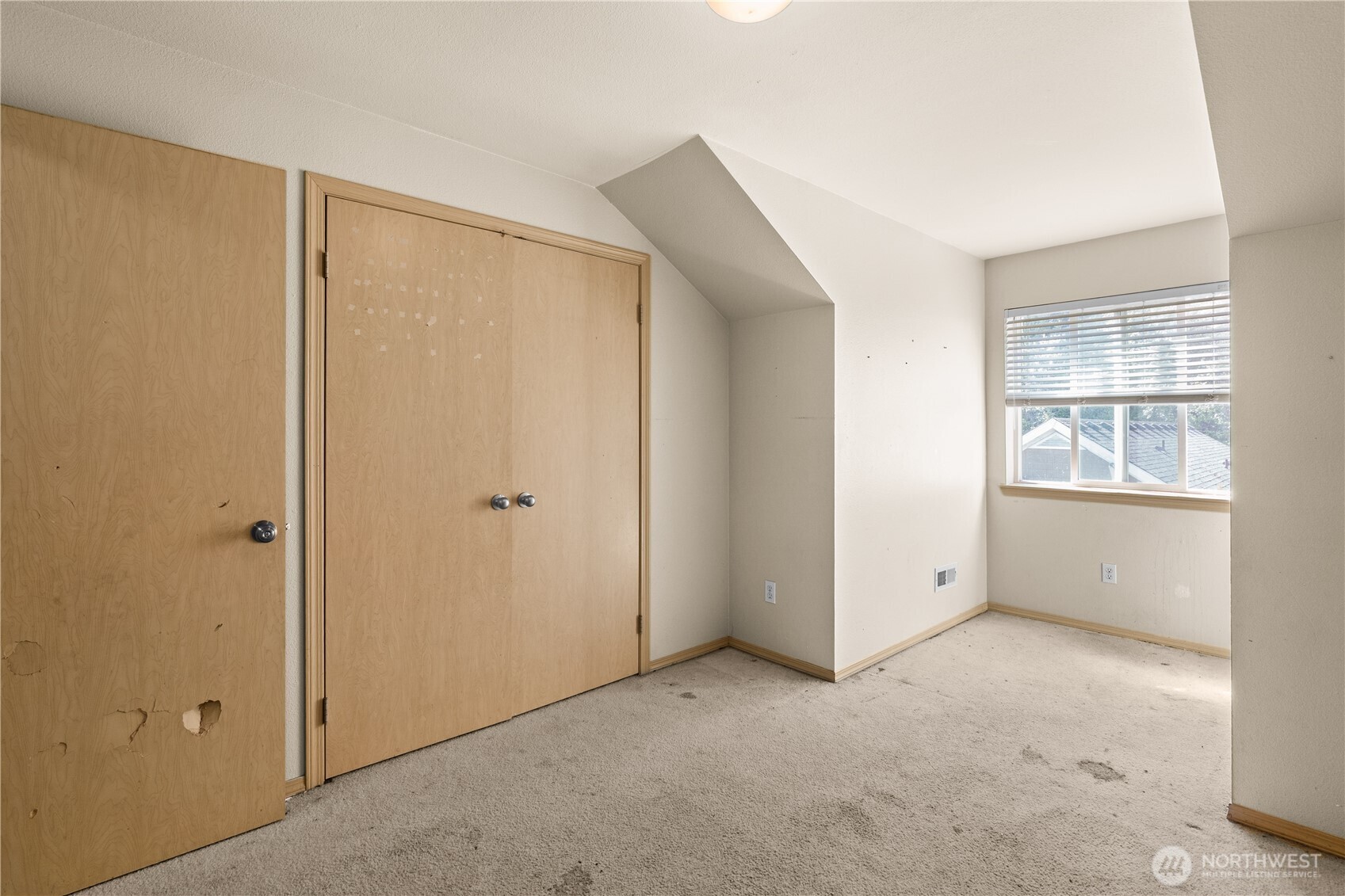 11542 6th Avenue E, Tacoma, WA 98445-8083
