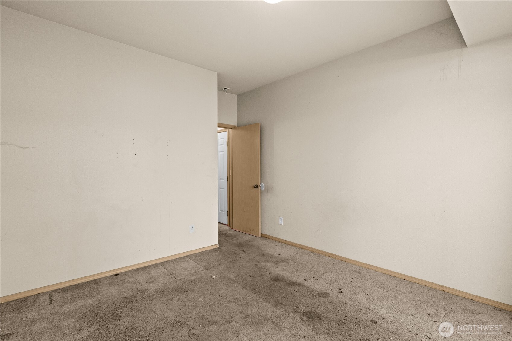 11542 6th Avenue E, Tacoma, WA 98445-8083