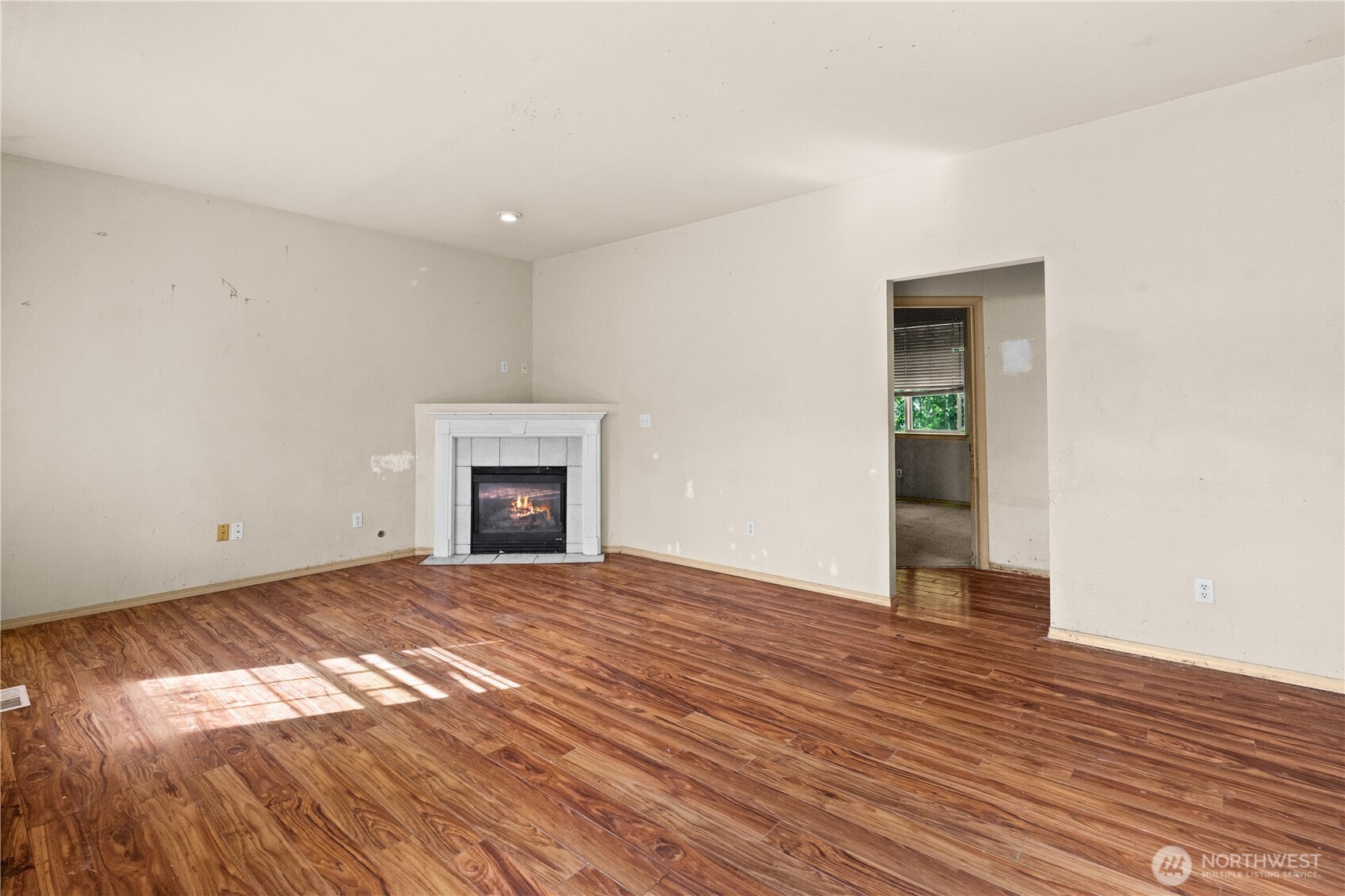 11542 6th Avenue E, Tacoma, WA 98445-8083