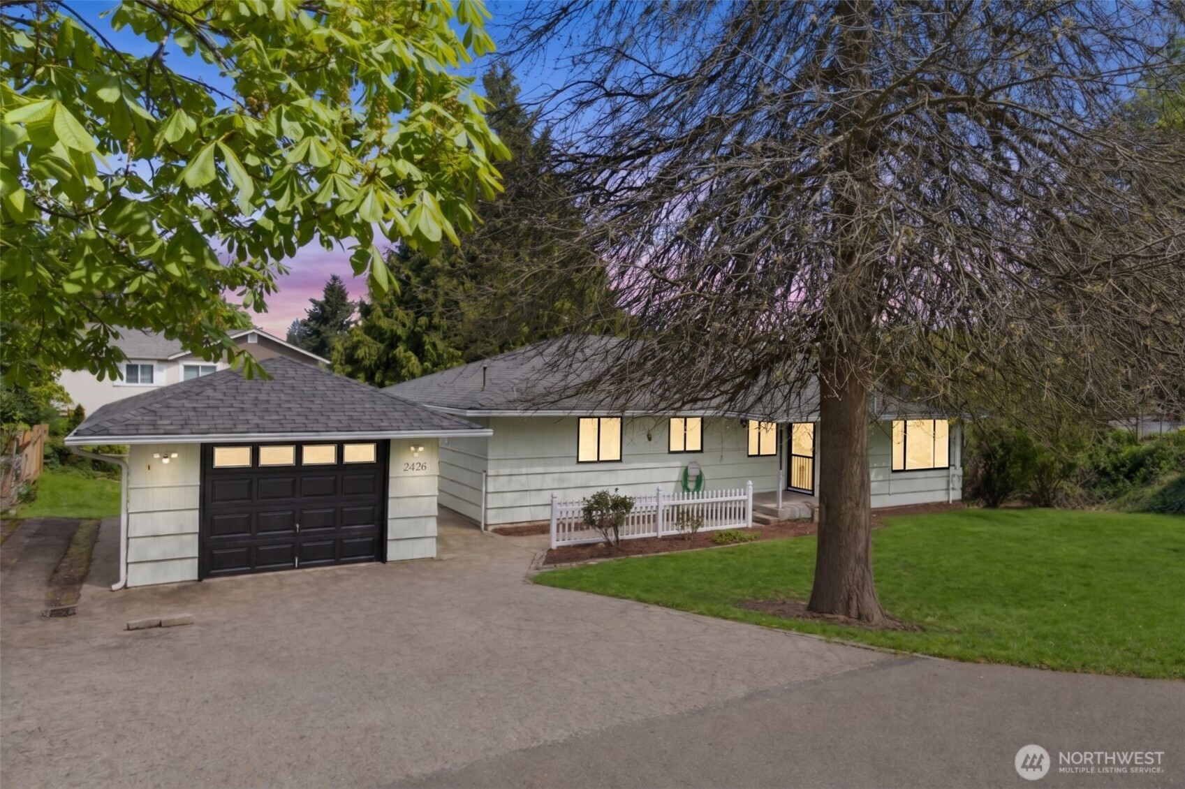 2426 S 142nd Street , SeaTac, WA 98168