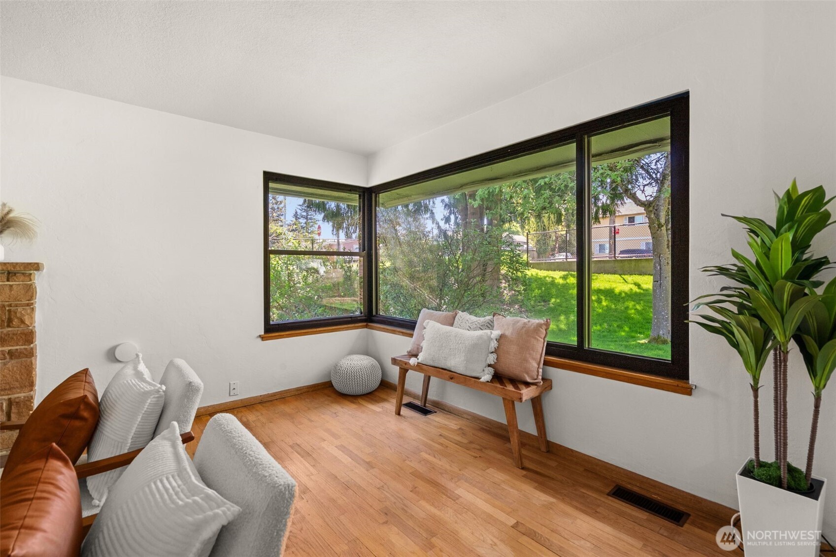 2426 S 142nd Street , SeaTac, WA 98168