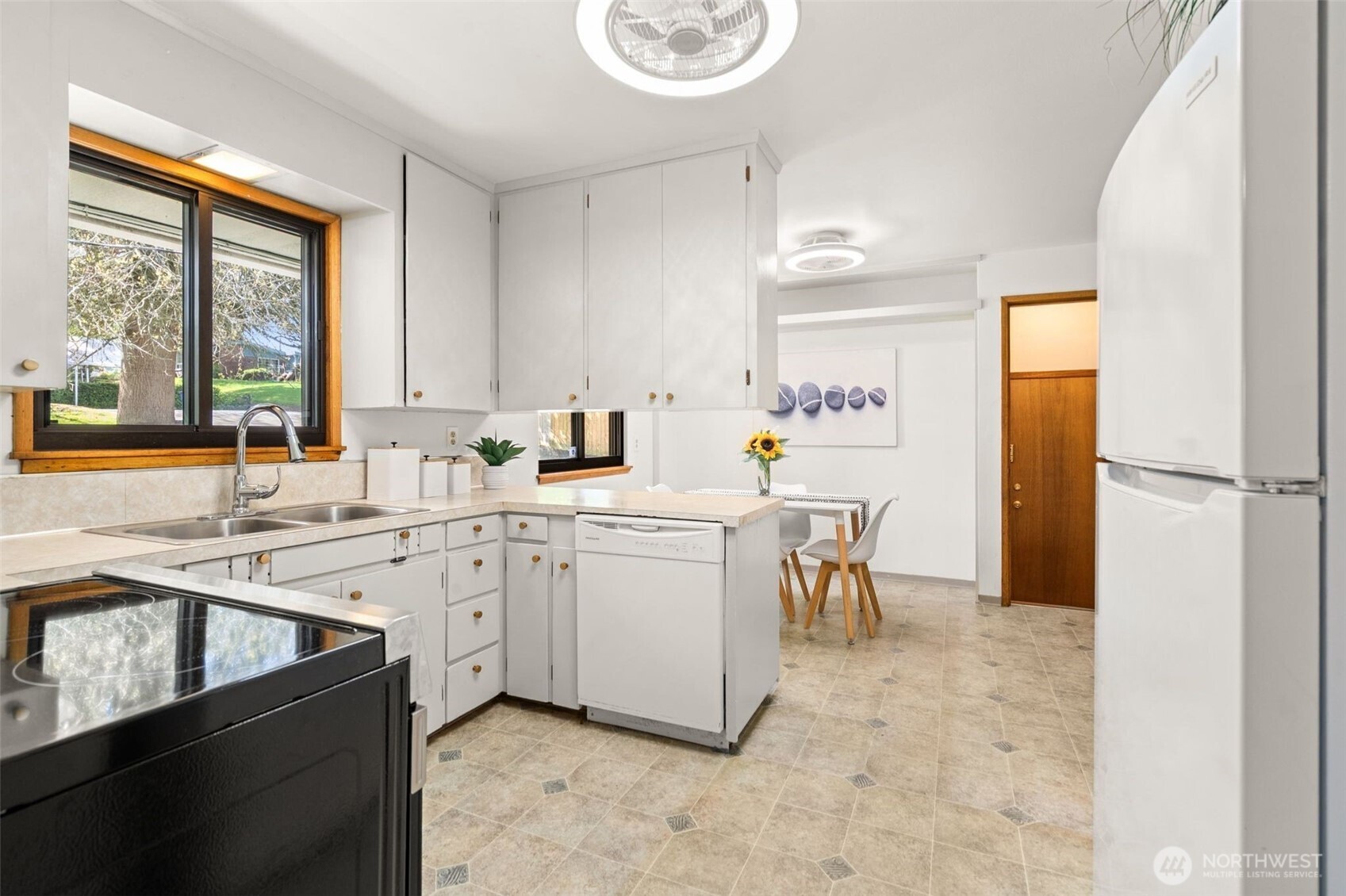 2426 S 142nd Street , SeaTac, WA 98168