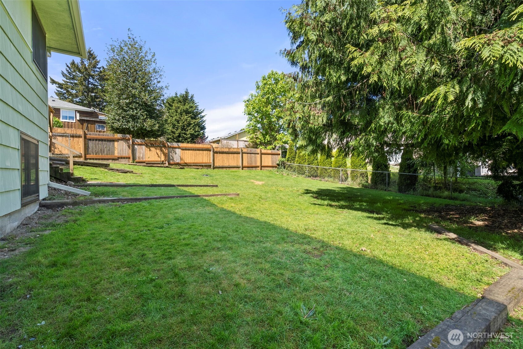 2426 S 142nd Street , SeaTac, WA 98168
