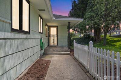 2426 S 142nd Street , SeaTac, WA 98168 - Photo 4