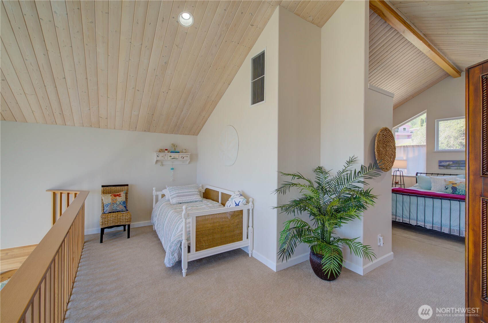 194 SW Robert Gray Drive , Ilwaco, WA 98624