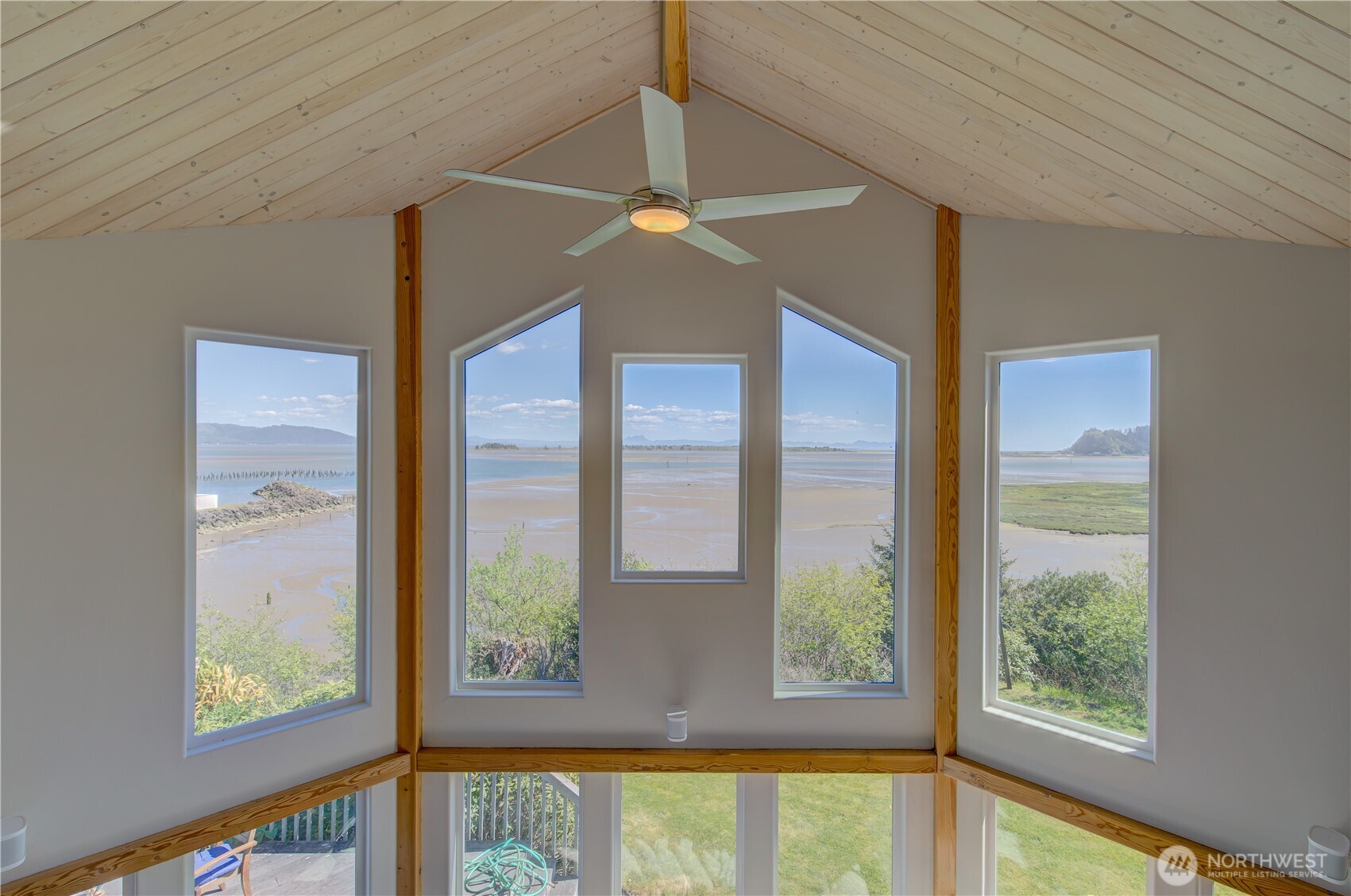 194 SW Robert Gray Drive , Ilwaco, WA 98624