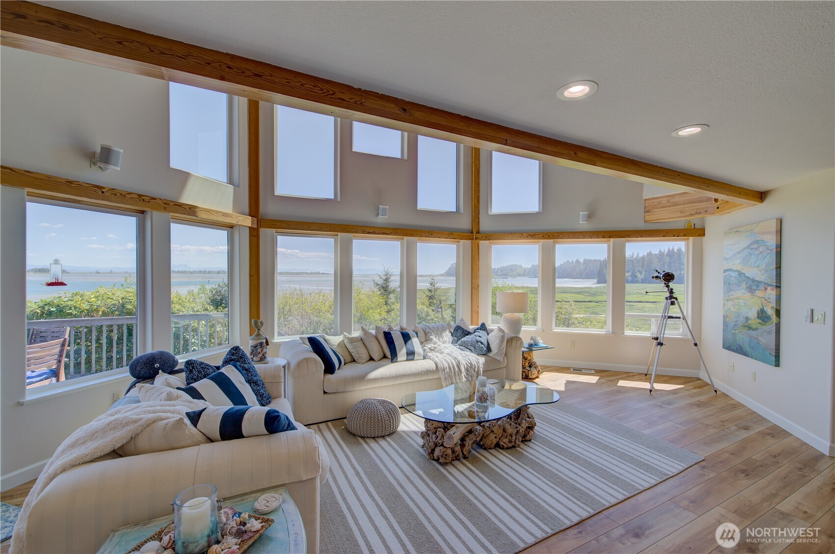 194 SW Robert Gray Drive , Ilwaco, WA 98624