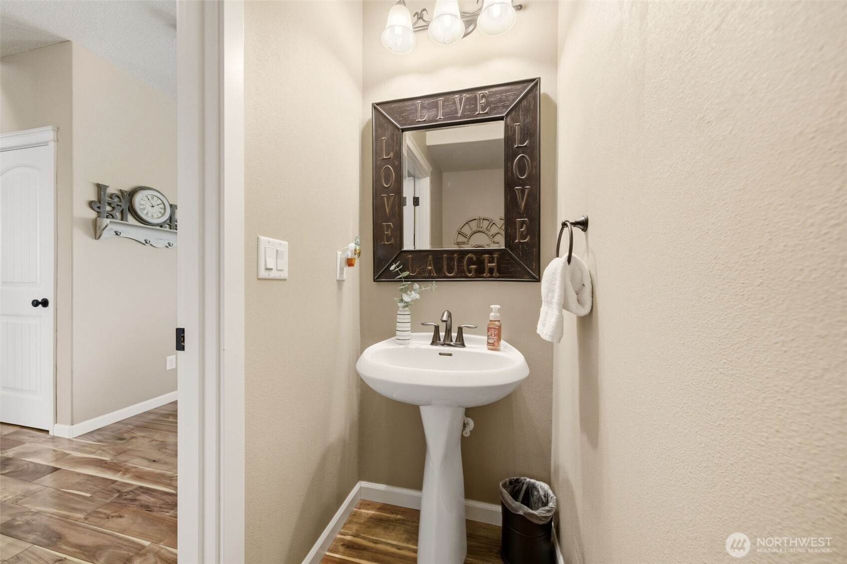 1506 NW 339TH Street , La Center, WA 98629