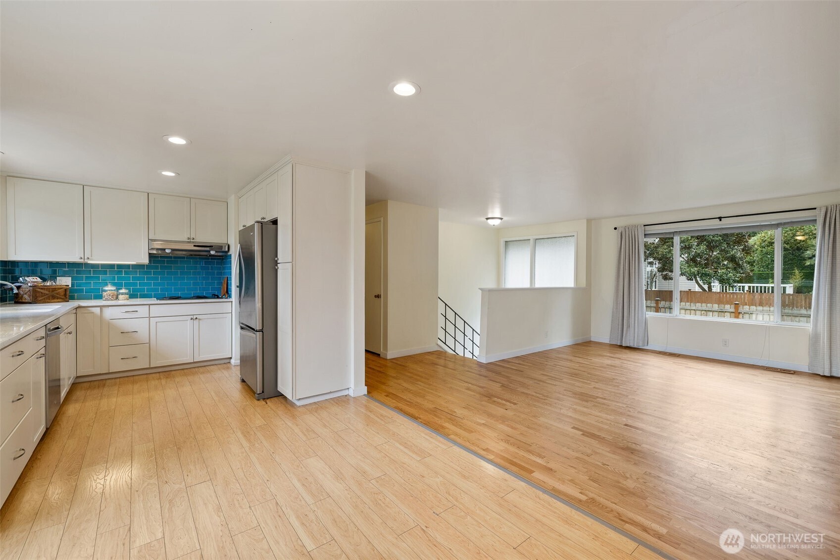 16610 SE 24th Street , Bellevue, WA 98008
