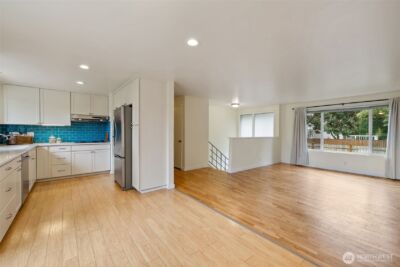 16610 SE 24th Street , Bellevue, WA 98008 - Photo 15