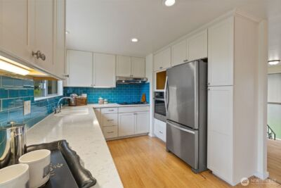 16610 SE 24th Street , Bellevue, WA 98008 - Photo 17