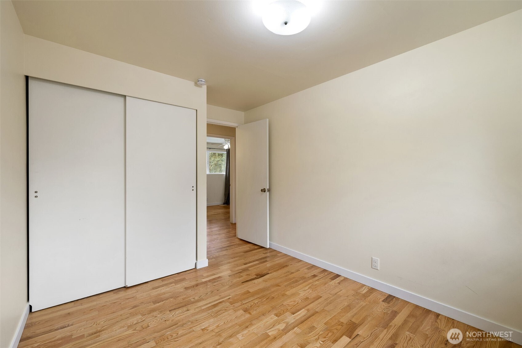 16610 SE 24th Street , Bellevue, WA 98008