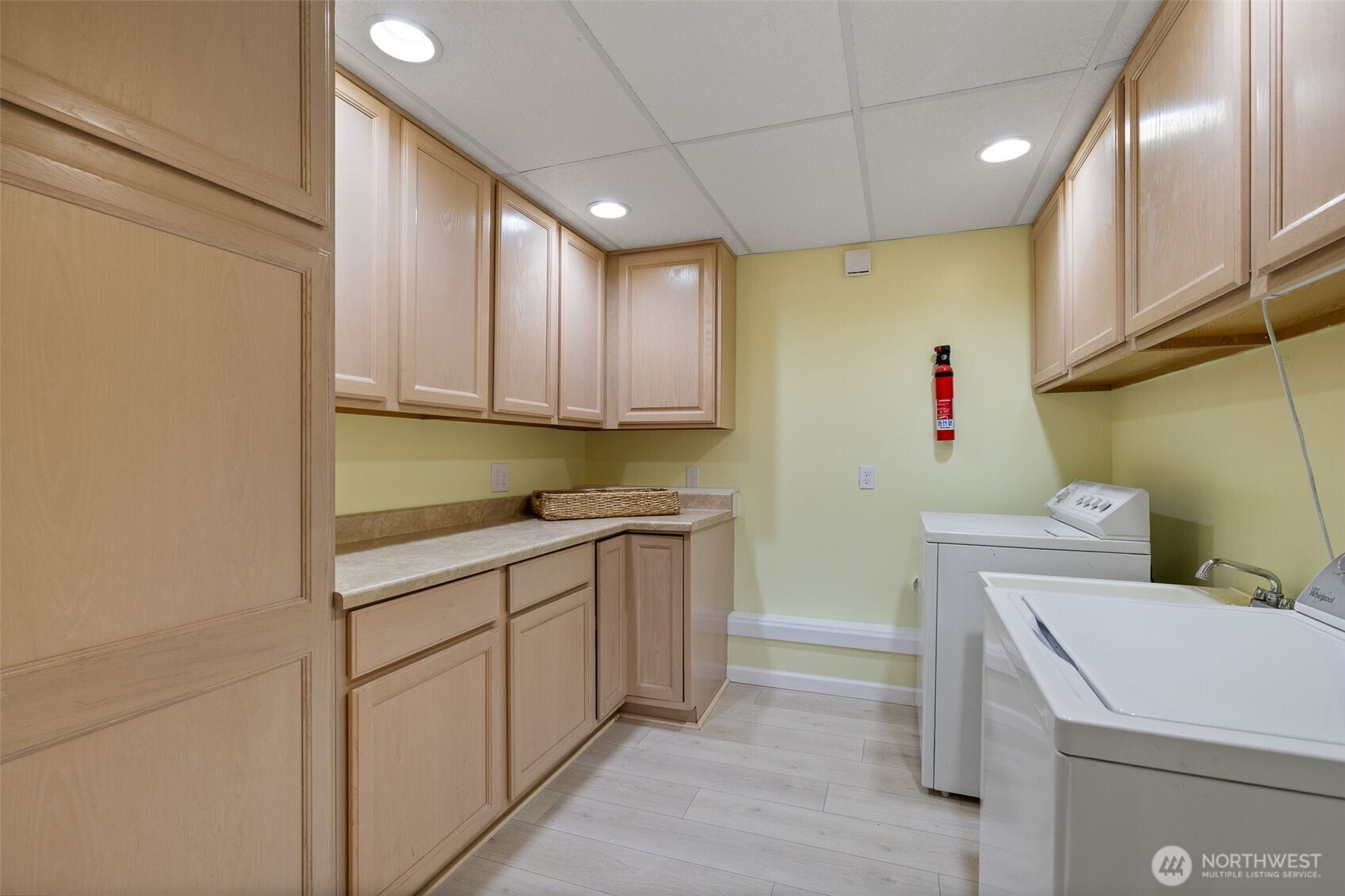 16610 SE 24th Street , Bellevue, WA 98008