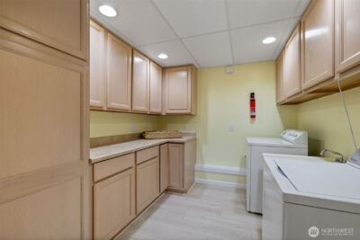 16610 SE 24th Street , Bellevue, WA 98008 - Photo 34