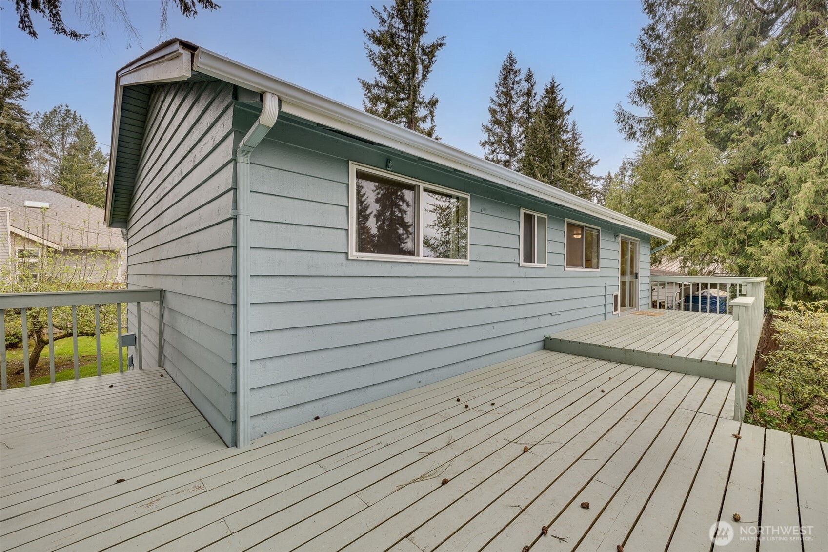 16610 SE 24th Street , Bellevue, WA 98008