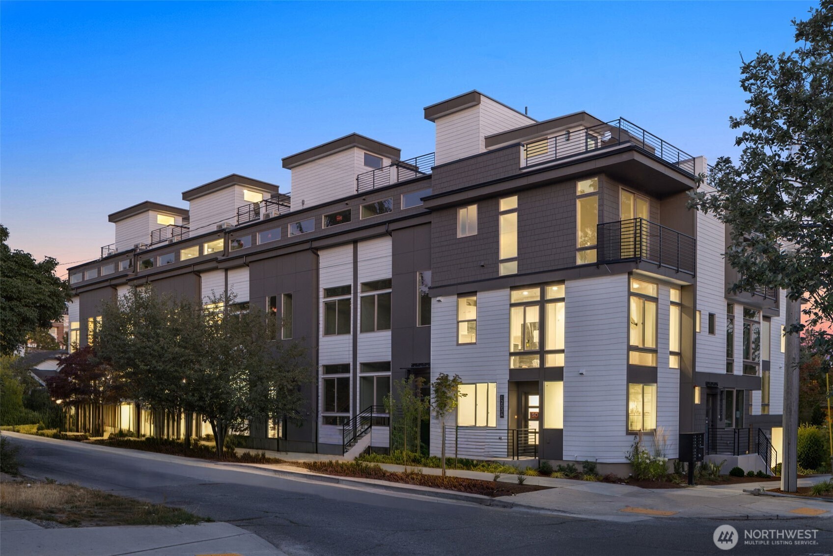 4420 Midvale Avenue N, Seattle, WA 98103