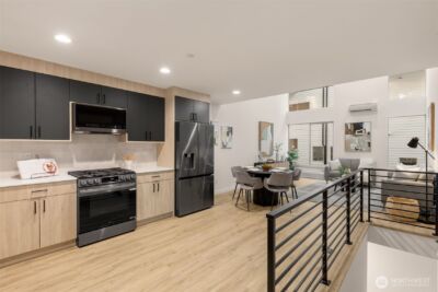 4420 Midvale Avenue N, Seattle, WA 98103 - Photo 11
