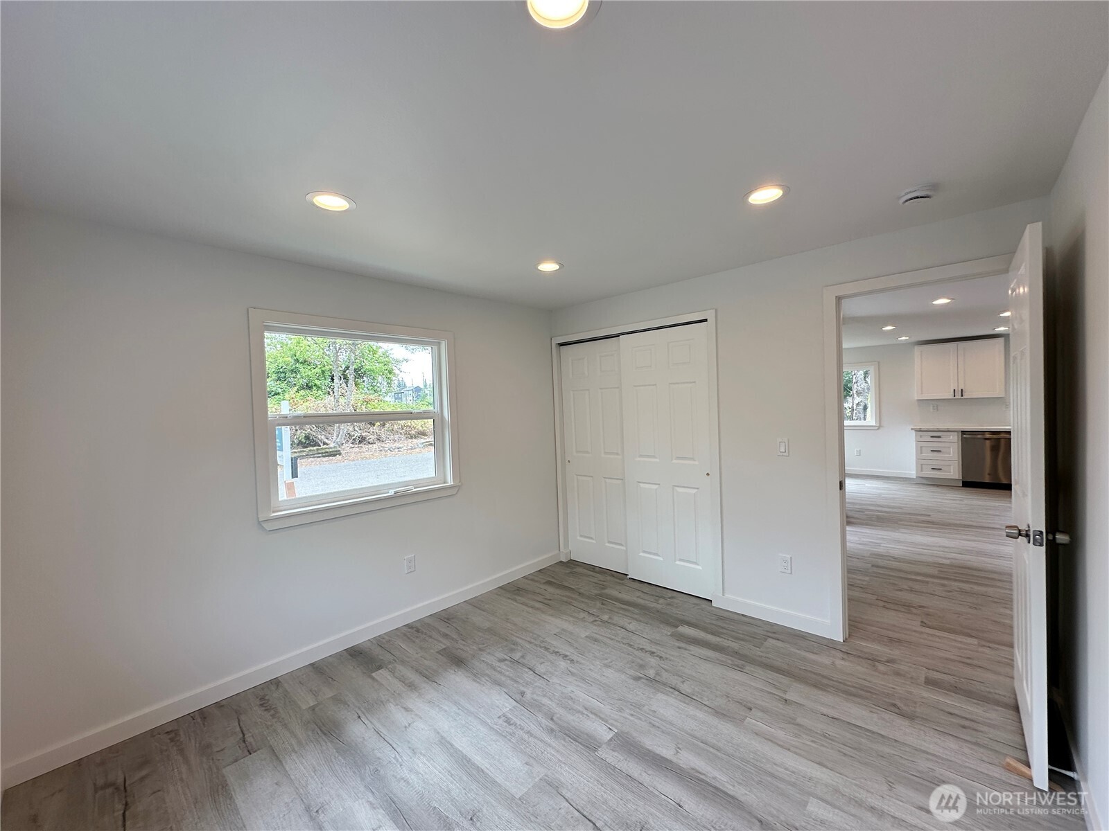 1743 SE Crawford Road , Port Orchard, WA 98366