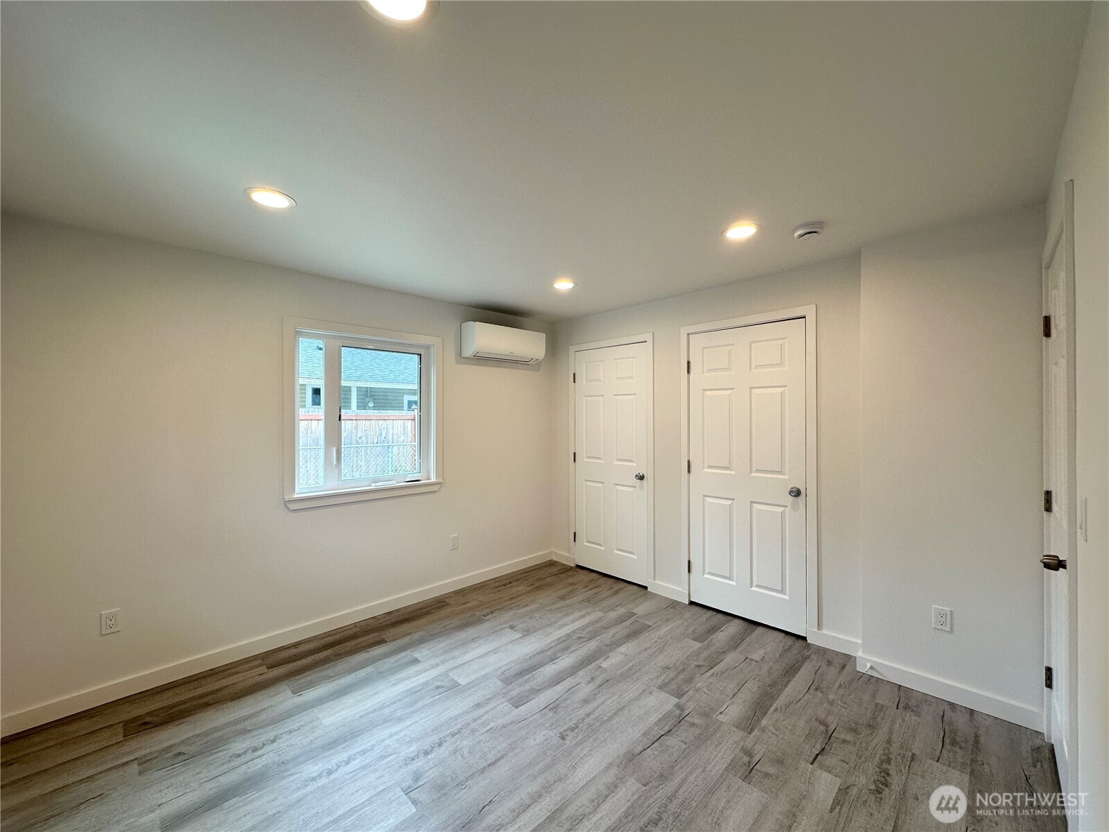 1743 SE Crawford Road , Port Orchard, WA 98366