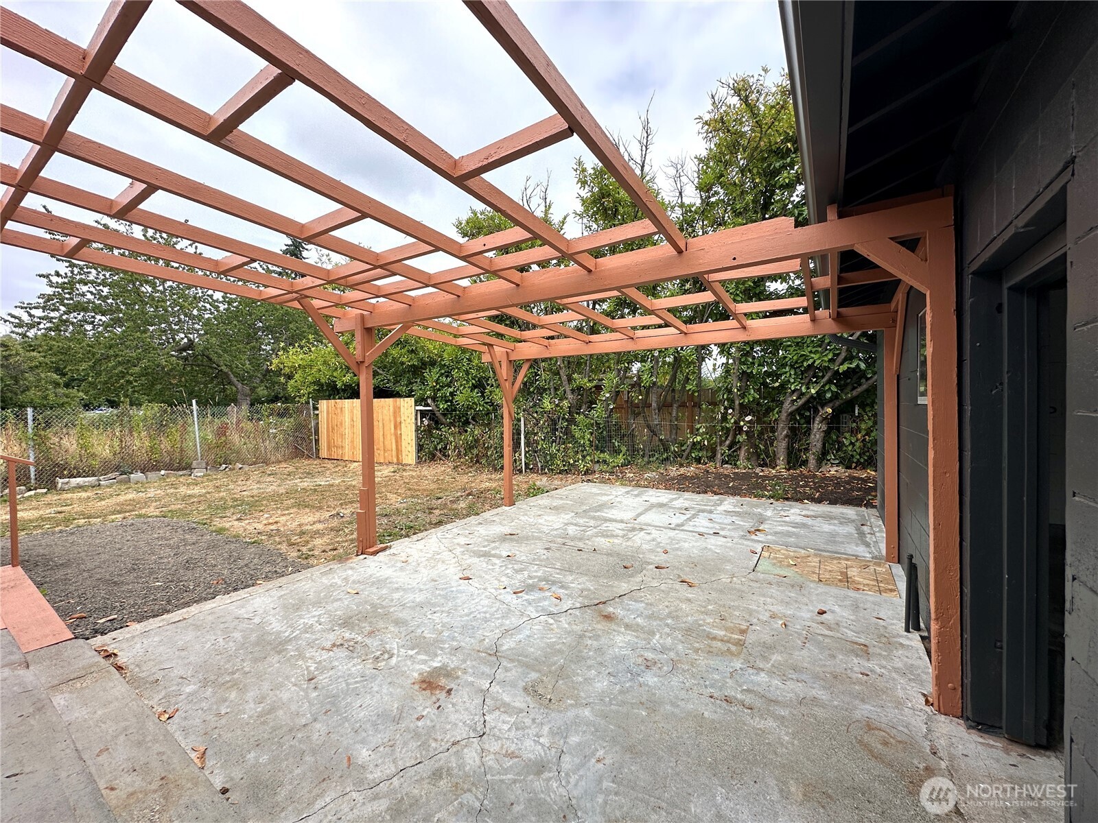 1743 SE Crawford Road , Port Orchard, WA 98366