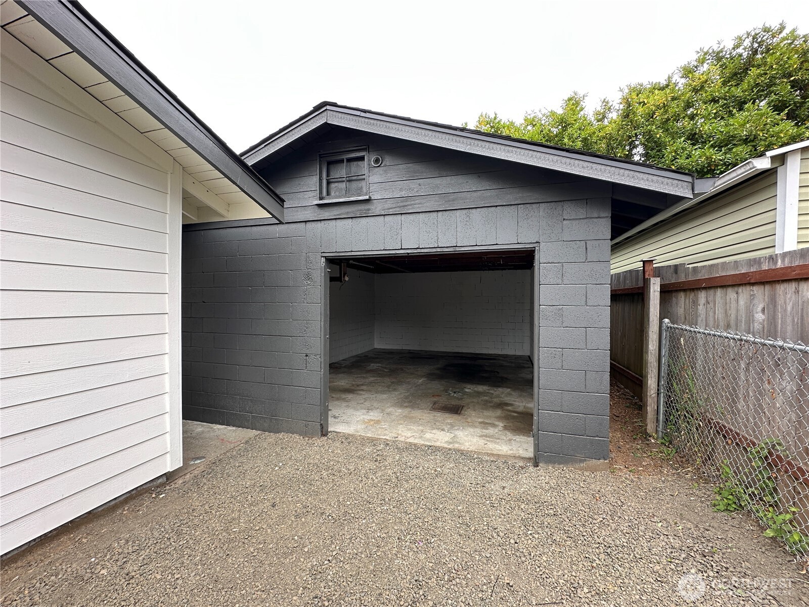 1743 SE Crawford Road , Port Orchard, WA 98366