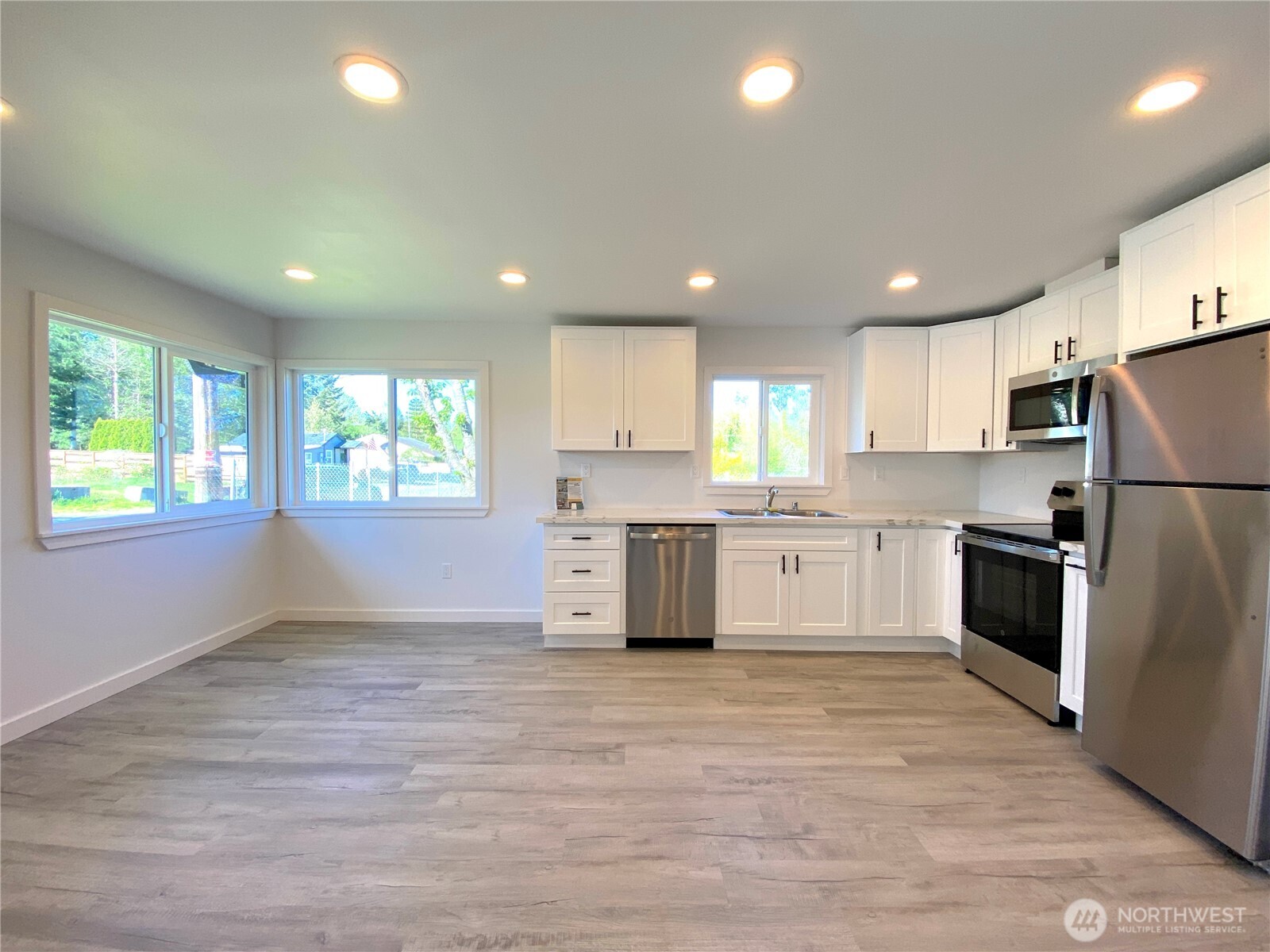 1743 SE Crawford Road , Port Orchard, WA 98366