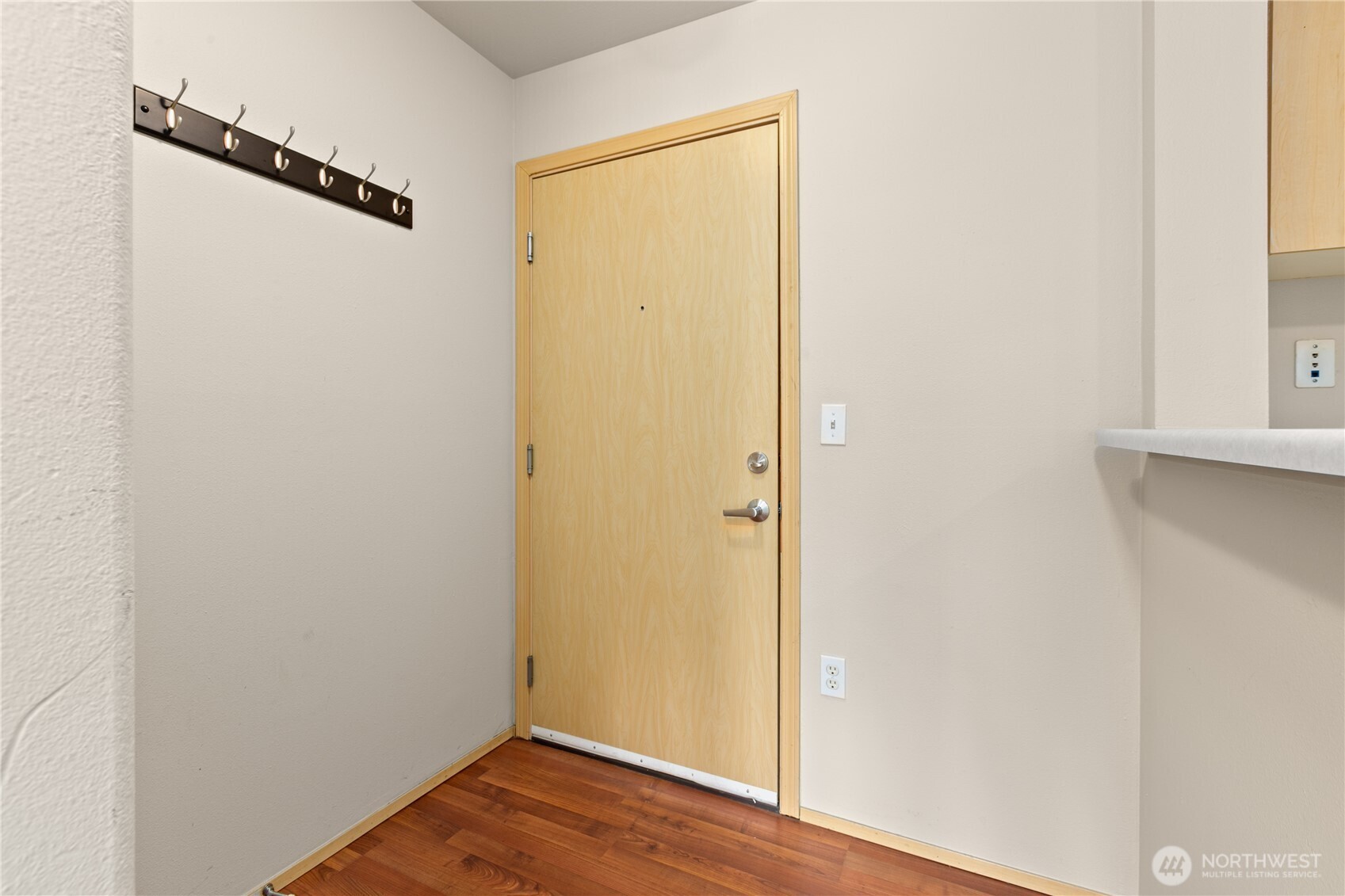 2818 Grand Avenue #B401, Everett, WA 98201