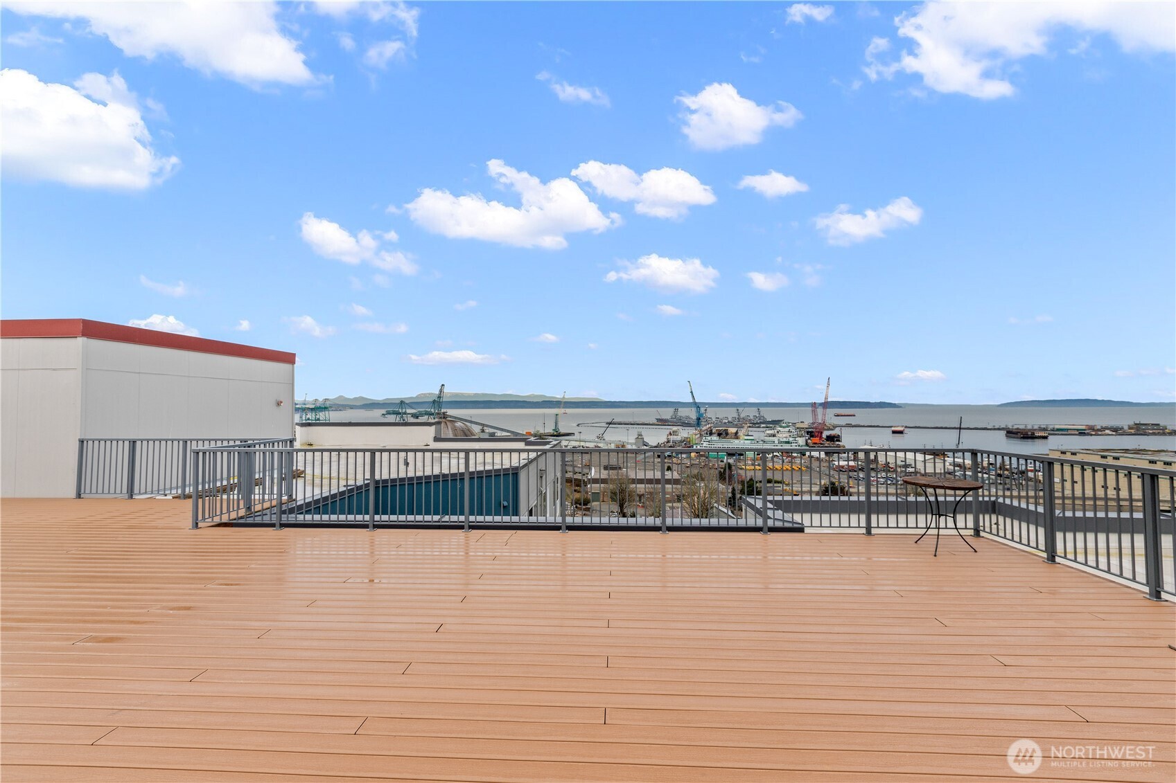 2818 Grand Avenue #B401, Everett, WA 98201